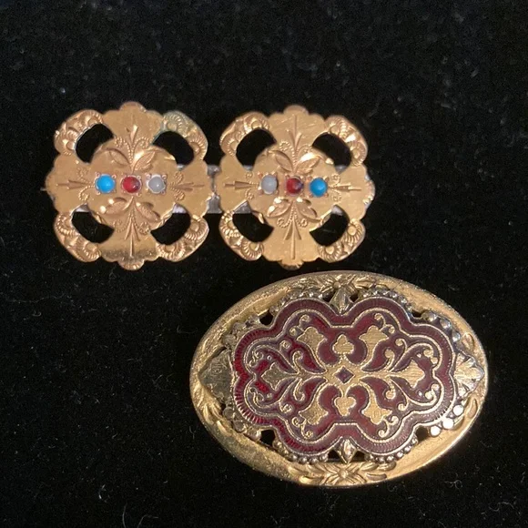 Vintage brooches 2 different styles one marked Freirich - Picture 1 of 7
